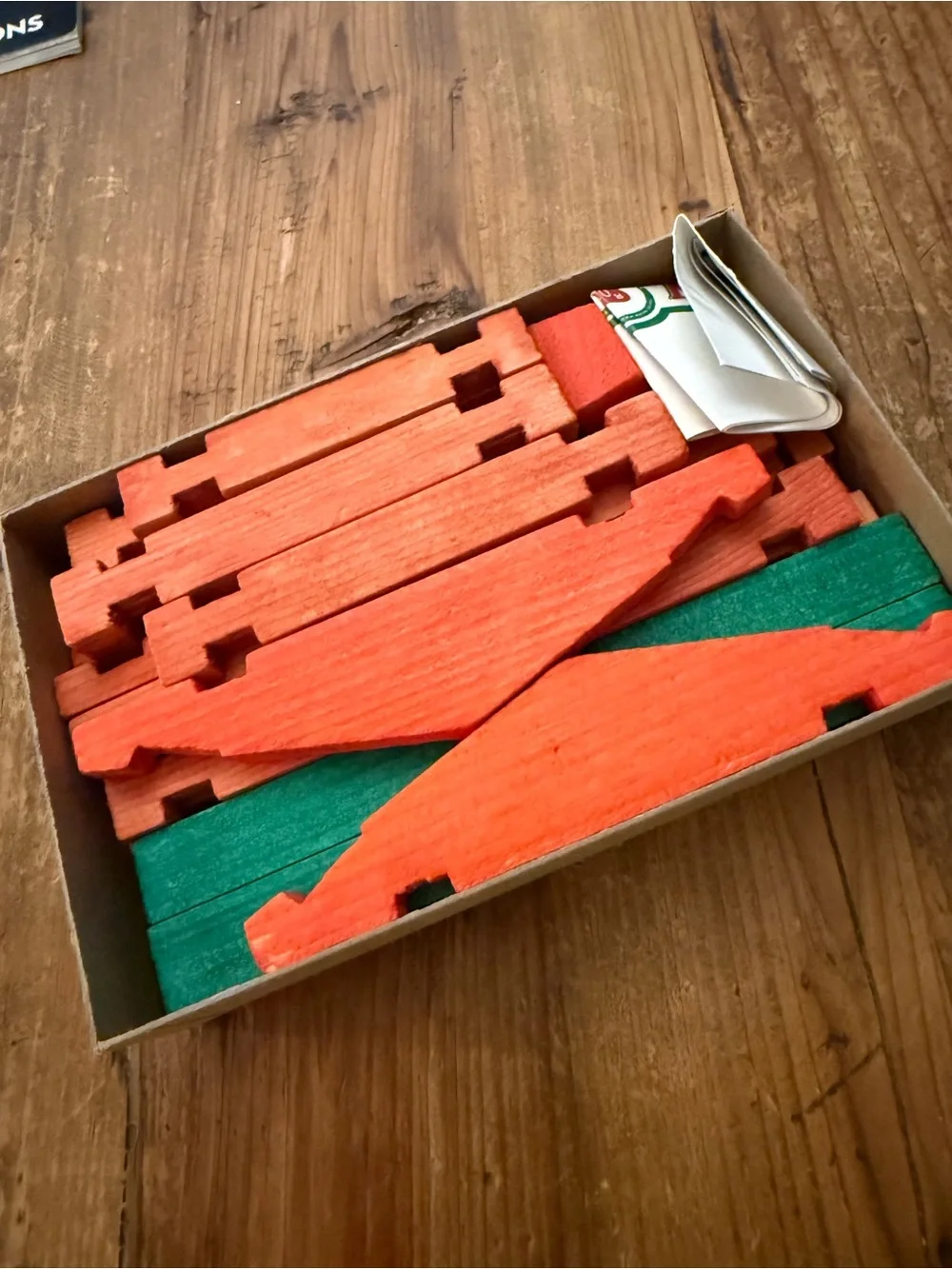 Roy Rogers Log Building Set - The Camp - Green and Red